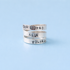 UN GIORNO ALLA VOLTA ring
