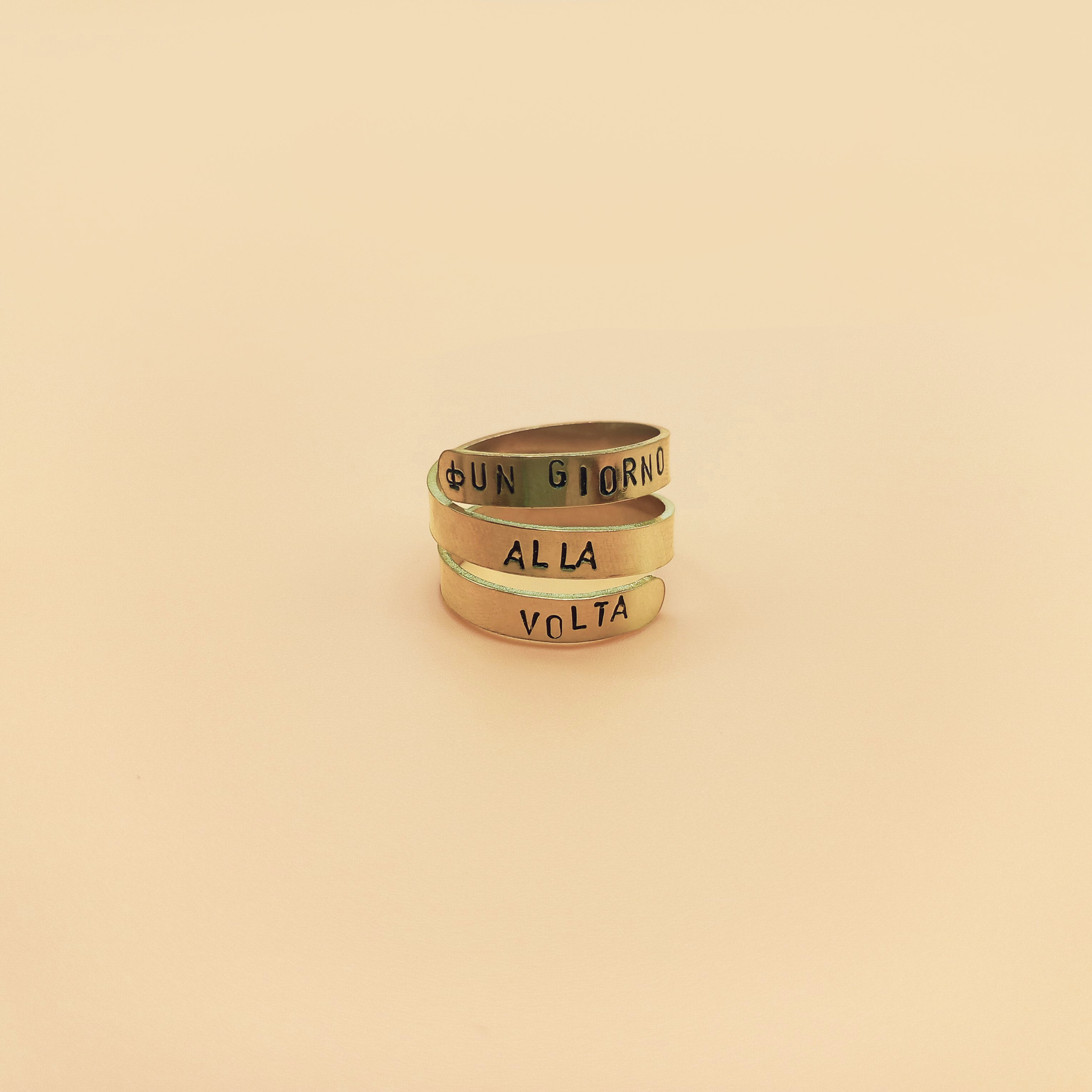 Anello UN GIORNO ALLA VOLTA