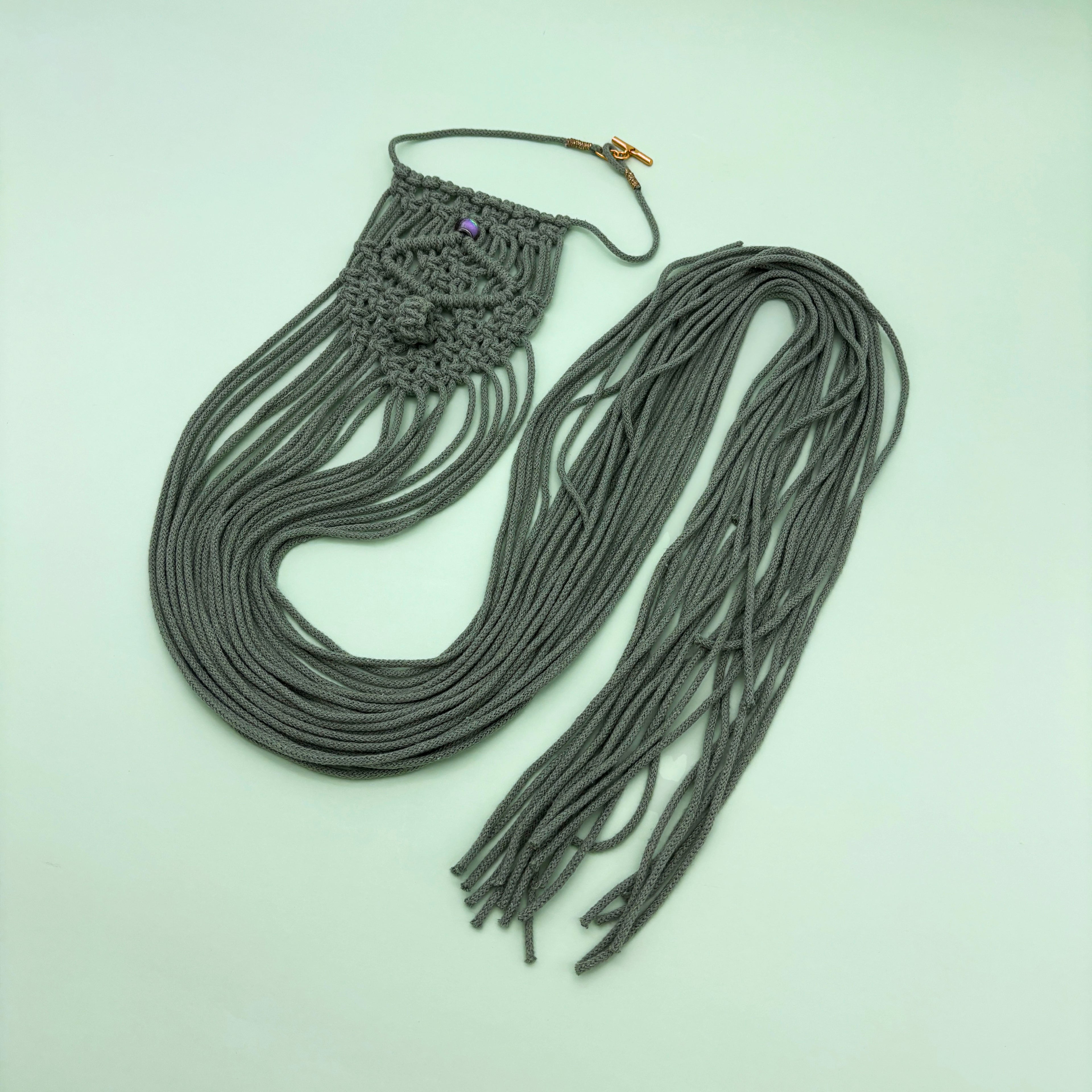 LOLA – La collana esagerata quanto basta
