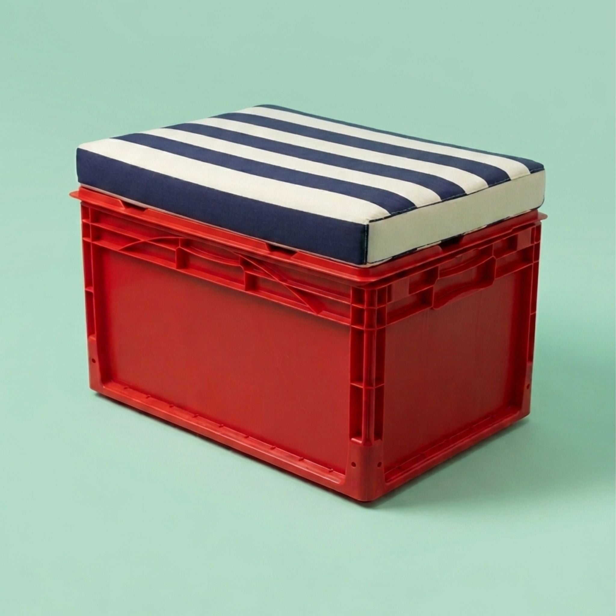 TUTTOAPOSTO - Red storage unit with striped cushion