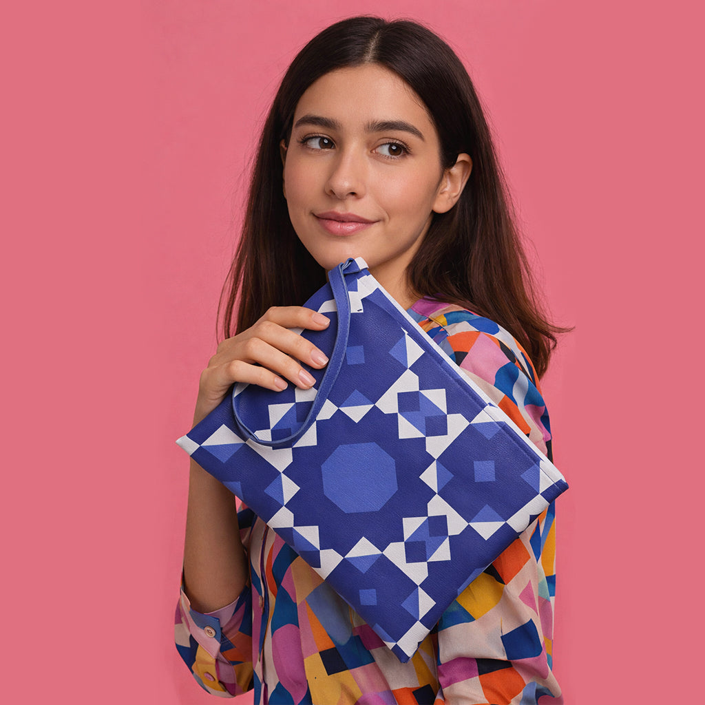 Pochette in ecopelle texture blu